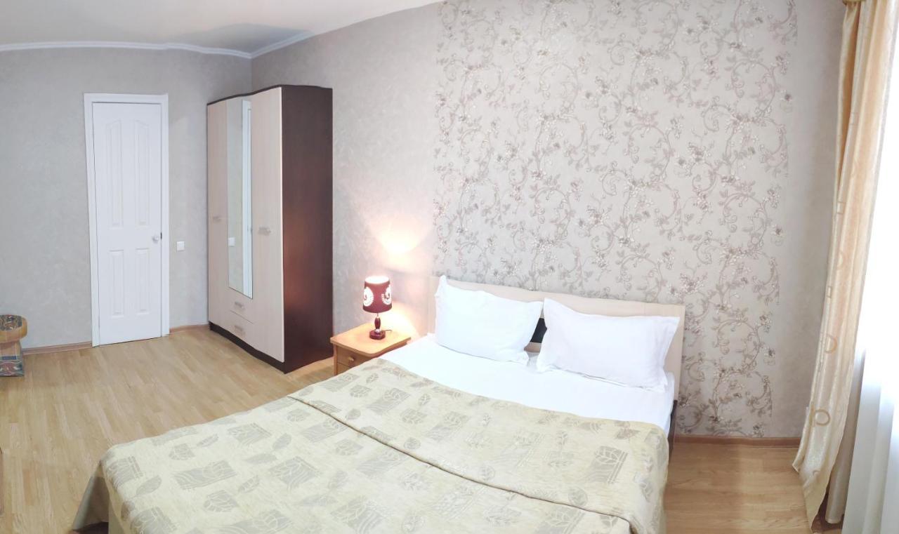 City Hotel Ustʼ-Kamenogorsk Eksteriør billede