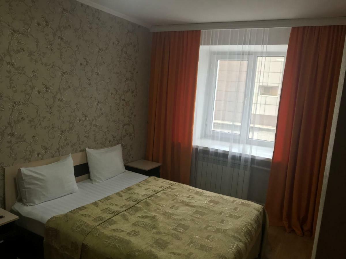 City Hotel Ustʼ-Kamenogorsk Eksteriør billede