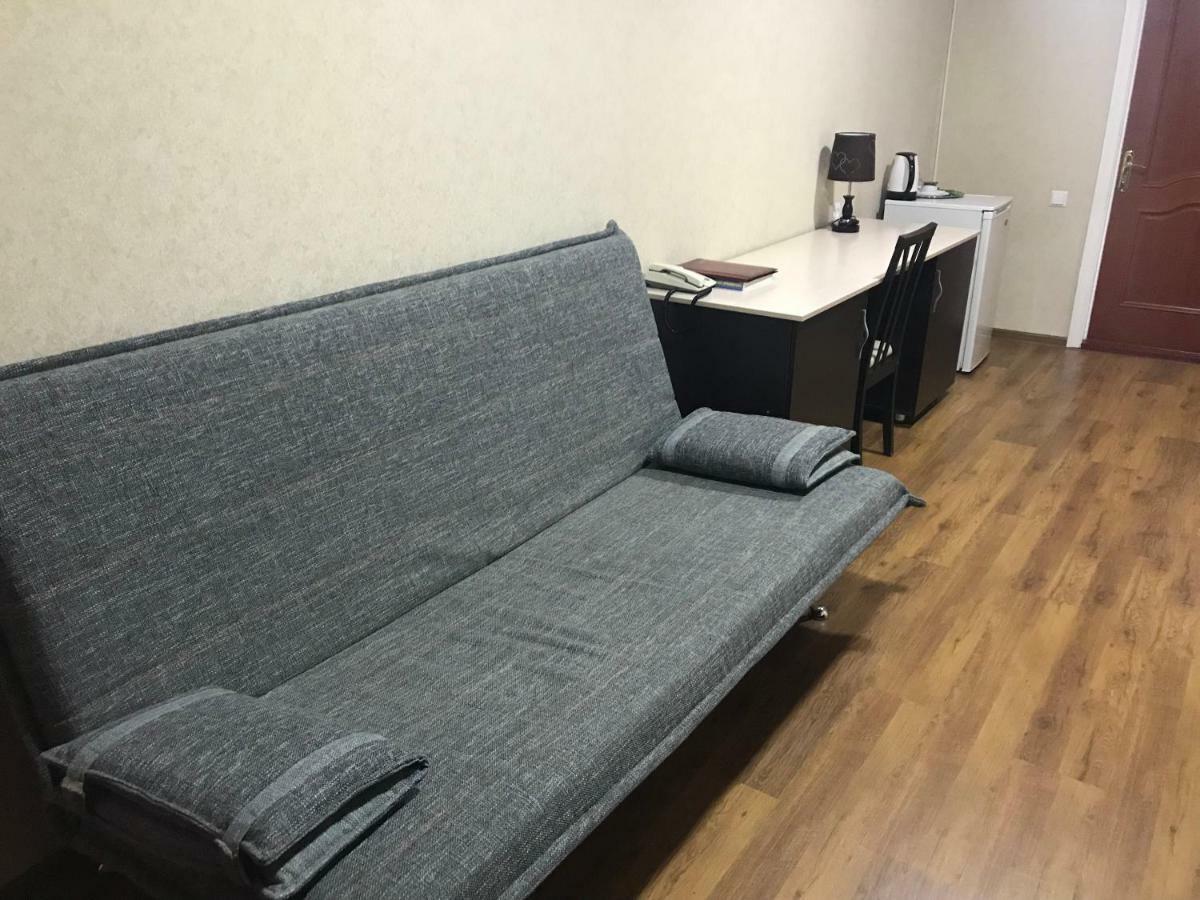 City Hotel Ustʼ-Kamenogorsk Eksteriør billede