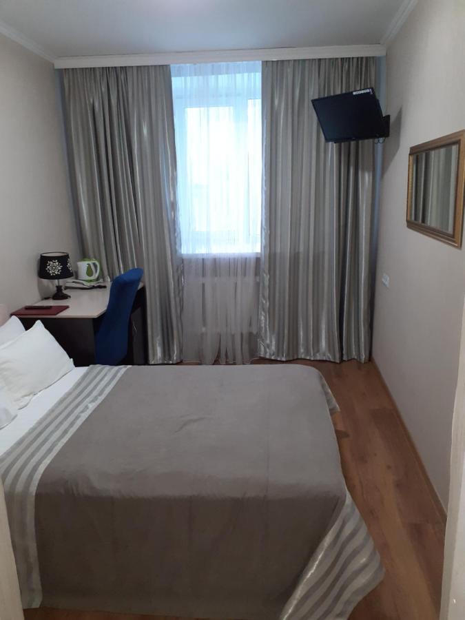 City Hotel Ustʼ-Kamenogorsk Eksteriør billede