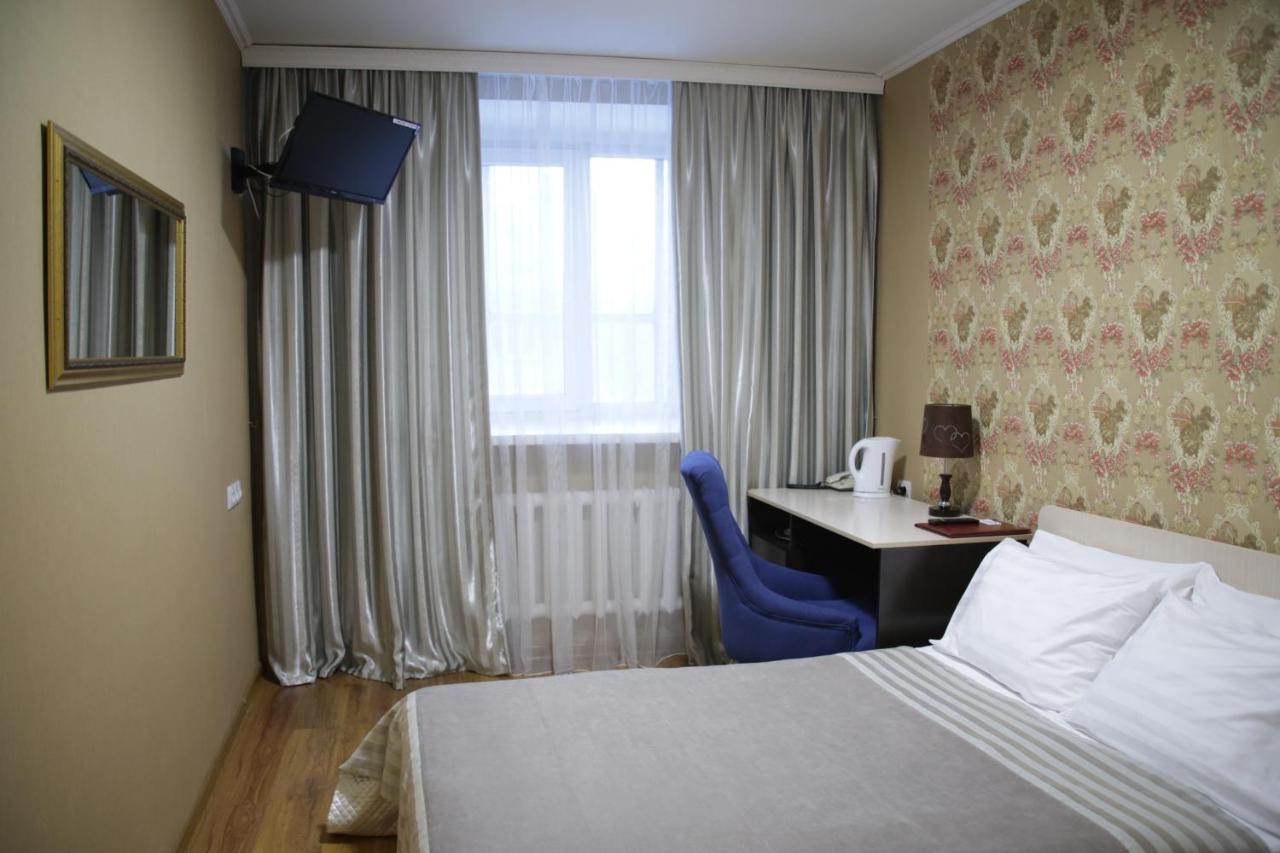 City Hotel Ustʼ-Kamenogorsk Eksteriør billede