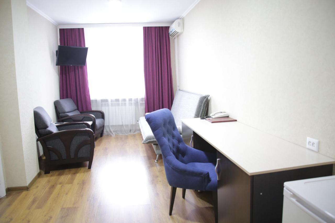 City Hotel Ustʼ-Kamenogorsk Eksteriør billede